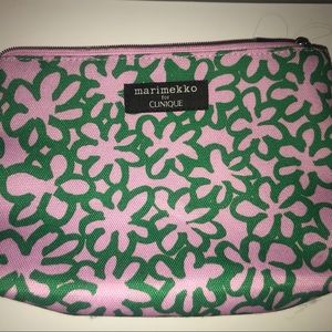 CLINIQUE med makeup bag.small zip pouch included